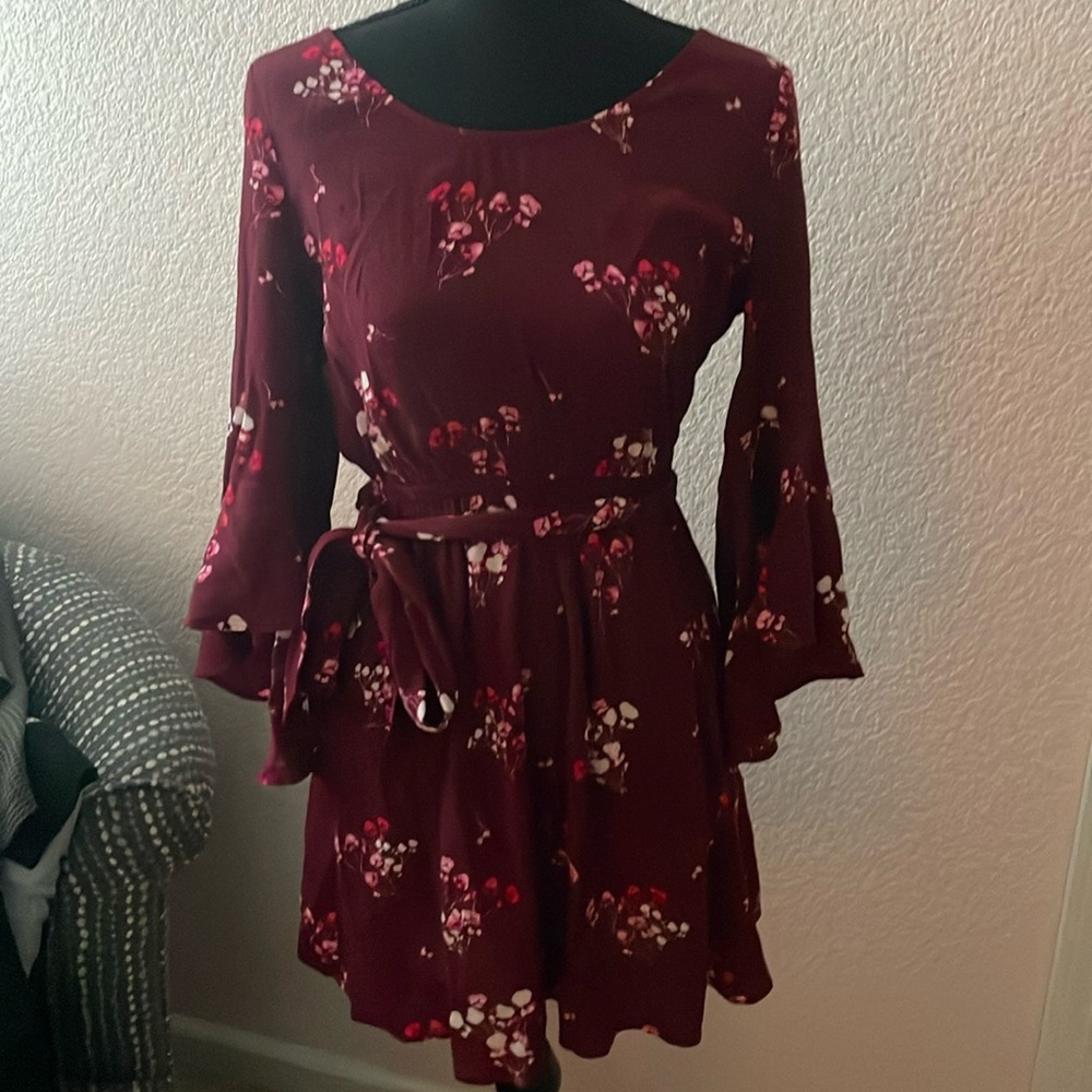 Express maroon floral dress